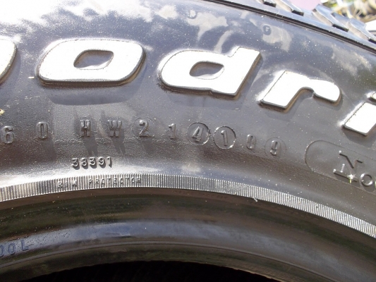 ขาย  31x10.5x15  BF ALL ปี08 ดอกสวยไม่บั้ง 4เส้น