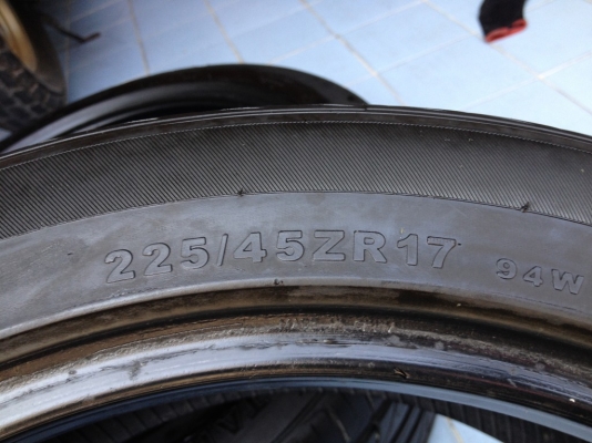 ยาง DOUBLESTAR 225 45 ขอบ17ปี12สภาพสวยคู่ละ