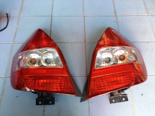 ไฟท้ายHONDA JAZZ ตัวเเรกเเท้เก่าญี่ปุ่นสภาพสวยคู่ละ