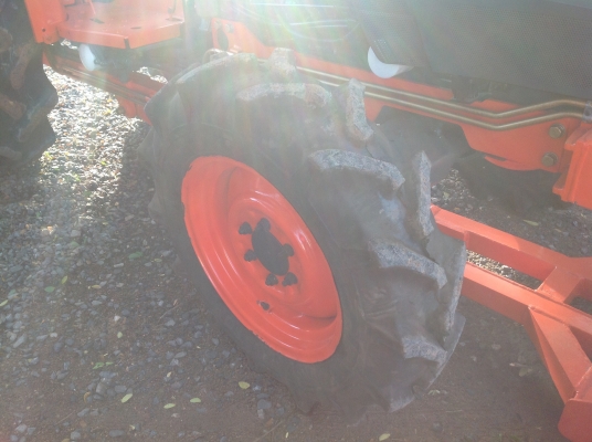 ปัญญาแทรคเตอร์มาแล้ว...จัดมาให้ครับ รีบโดยด่วน.คูโบต้า L4508 พร้อมใบมีดตราช้าง ยางหน้าใหม่