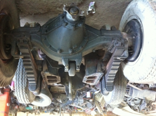 ชุดเพลาโบกี้ แหนบ ก้านลูกหมาก เสื้อเพลาครบชุด ของอีซูซุเดกก้า