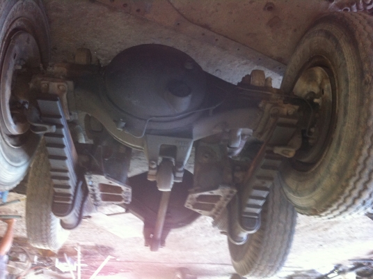 ชุดเพลาโบกี้ แหนบ ก้านลูกหมาก เสื้อเพลาครบชุด ของอีซูซุเดกก้า