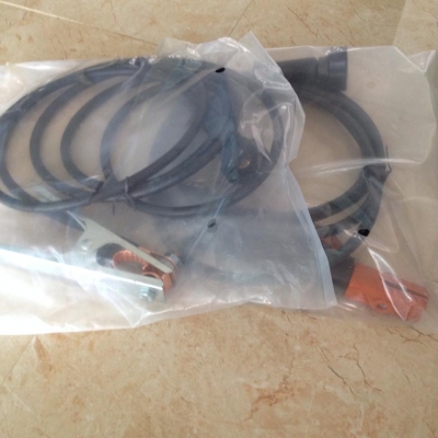 เครื่องเชื่อมไฟฟ้า (เชื่อมธูป) Hitronic ARC 200 เครื่องเชื่อมไฟฟ้า (เชื่อมธูป) Hitronic ARC 200