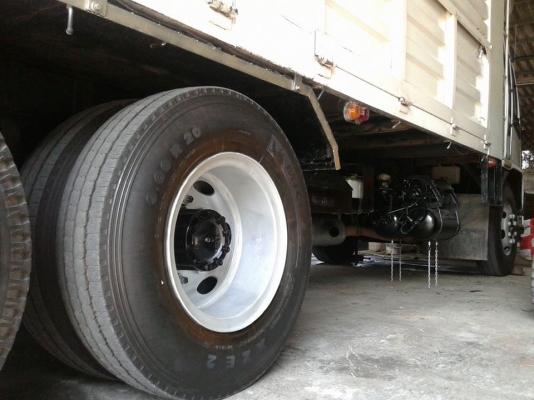 ขายรถบรรทุก10ล้อfvm195hpแท้ช่วงยาว7ม.กว่า ประหยัดน้ำมัน แอร์เย็น เพลงเพราะ พร้อมใช้งาน รถวิ่งพลาสติก สวยๆครับ ขายรถบรรทุก10ล้อfvm195hpแท้ช่วงยาว7ม.กว่า ประหยัดน้ำมัน แอร์เย็น เพลงเพราะ พร้อมใช้งาน รถวิ่งพลาสติก สวยๆครับ