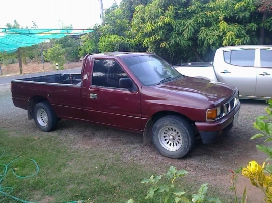 อีซูซุ TFR ปี92 สีสวย เครืองดีมาก ทะเบียนขาด58 พร้อมโอน