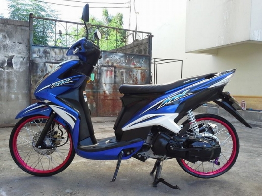 New Mio125-i MX หัวฉีดประหยัดน้ำมัน เครื่องเดิมๆแต่งสวยภายนอกอย่างเดียว ราคาถูกๆครับ New Mio125-i MX หัวฉีดประหยัดน้ำมัน เครื่องเดิมๆแต่งสวยภายนอกอย่างเดียว ราคาถูกๆครับ