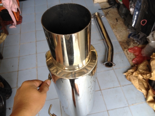 ท่อซิ่ง JAPAN เลสทั้งเส้นใส้3นิ้วสวยๆ ท่อซิ่ง JAPAN เลสทั้งเส้นใส้3นิ้วสวยๆ