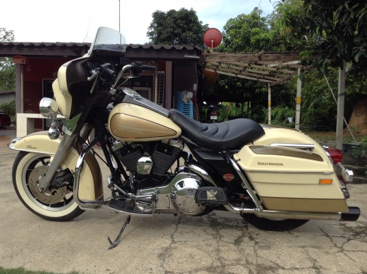 ธารนนทบุรี//ขาย hd electra glide1340 ปี90 สวยๆเดิมๆ ระบบไฟใช้ได้ทุกจุด เครื่องสมบูรณ์เดินเบานิ่งๆ ราคา320,000 บาท อินวอยท์แท้ ธารนนทบุรี//ขาย hd electra glide1340 ปี90 สวยๆเดิมๆ ระบบไฟใช้ได้ทุกจุด เครื่องสมบูรณ์เดินเบานิ่งๆ ราคา320,000 บาท อินวอยท์แท้