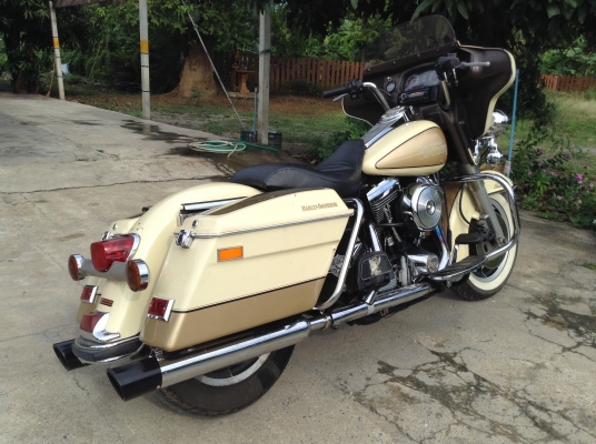 ธารนนทบุรี//ขาย hd electra glide1340 ปี90 สวยๆเดิมๆ ระบบไฟใช้ได้ทุกจุด เครื่องสมบูรณ์เดินเบานิ่งๆ ราคา320,000 บาท อินวอยท์แท้ ธารนนทบุรี//ขาย hd electra glide1340 ปี90 สวยๆเดิมๆ ระบบไฟใช้ได้ทุกจุด เครื่องสมบูรณ์เดินเบานิ่งๆ ราคา320,000 บาท อินวอยท์แท้