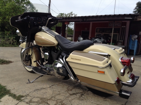 ธารนนทบุรี//ขาย hd electra glide1340 ปี90 สวยๆเดิมๆ ระบบไฟใช้ได้ทุกจุด เครื่องสมบูรณ์เดินเบานิ่งๆ ราคา320,000 บาท อินวอยท์แท้ ธารนนทบุรี//ขาย hd electra glide1340 ปี90 สวยๆเดิมๆ ระบบไฟใช้ได้ทุกจุด เครื่องสมบูรณ์เดินเบานิ่งๆ ราคา320,000 บาท อินวอยท์แท้
