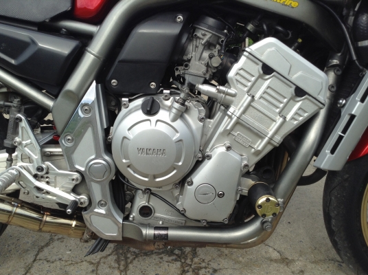 ธารนนทบุรี//ขาย yamaha fazer1000 ปี2003 สภาพนางฟ้า เครื่องแรงท๊อกมาเต็มครับ ระบบไฟสมบูรณ์ราคา 125,000 บาท อินวอยท์แท้ ธารนนทบุรี//ขาย yamaha fazer1000 ปี2003 สภาพนางฟ้า เครื่องแรงท๊อกมาเต็มครับ ระบบไฟสมบูรณ์ราคา 125,000 บาท อินวอยท์แท้