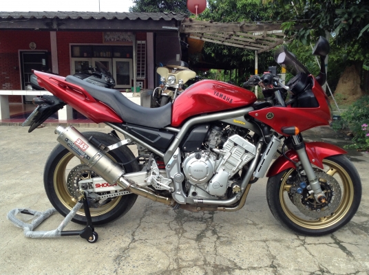 ธารนนทบุรี//ขาย yamaha fazer1000 ปี2003 สภาพนางฟ้า เครื่องแรงท๊อกมาเต็มครับ ระบบไฟสมบูรณ์ราคา 125,000 บาท อินวอยท์แท้