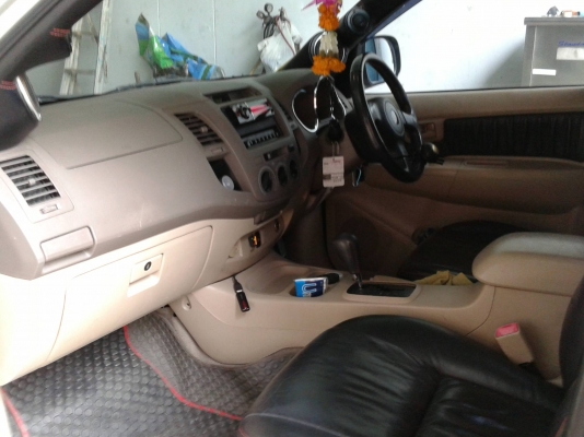 ขายวีโก้4ประตูแต่ง เบรคฮับสกายลาย เครื่อง1uz fe แก๊สหัวฉีด8สูบอย่างดี