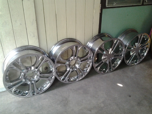 ขอบ18  ใส่วีออสยาริส