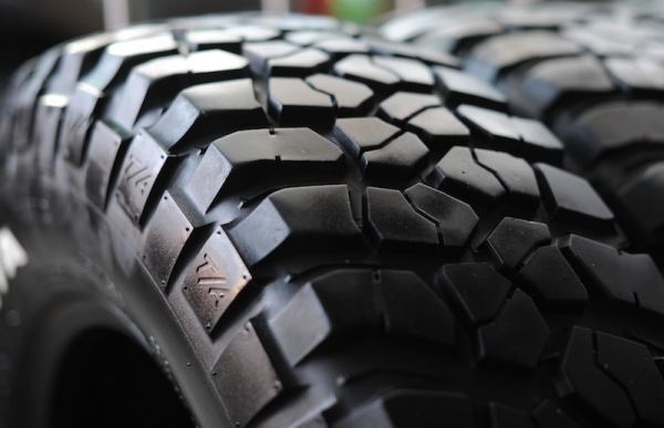 ขายยาง BF Mud KM2 ขนาด 245 75 16