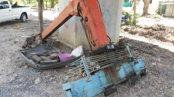 เครนติดรถบรรทุก 3ตัน2ปลอก