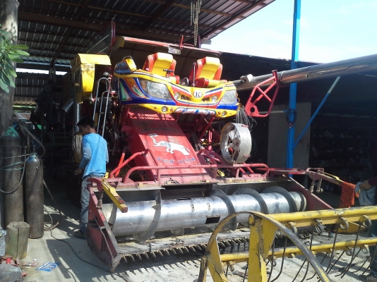 รับซ่อม แก้ปัญหารถเกี่ยวข้าวเหล็ก แก้เป็นระบบ ติดปาก ติดตู้ ติดตูด อยากขายขายไม่ได้ เก็บงาน ทำสีเพื่อขาย ช่วยได้ครับ