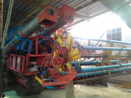 รับซ่อม แก้ปัญหารถเกี่ยวข้าวเหล็ก แก้เป็นระบบ ติดปาก ติดตู้ ติดตูด อยากขายขายไม่ได้ เก็บงาน ทำสีเพื่อขาย ช่วยได้ครับ