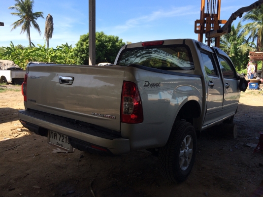 ขายด่วน ISUZU D-MAX 4 DOR ปี 2010 SUPER PATTINUM