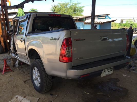 ขายด่วน ISUZU D-MAX 4 DOR ปี 2010 SUPER PATTINUM ขายด่วน ISUZU D-MAX 4 DOR ปี 2010 SUPER PATTINUM