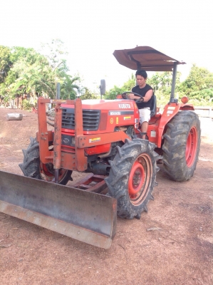 แทรกเตอร์คูโบต้า m5000 สถาพเยี่ยม เดิมๆทั้งคัน พร้อมใช้งาน ขายพร้อมผานดันหน้าและผานหลัง