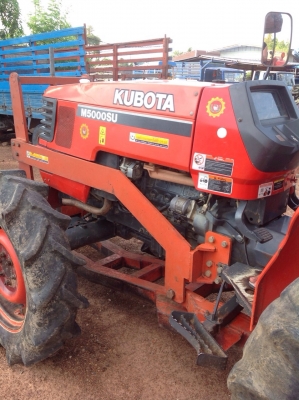 แทรกเตอร์คูโบต้า m5000 สถาพเยี่ยม เดิมๆทั้งคัน พร้อมใช้งาน ขายพร้อมผานดันหน้าและผานหลัง