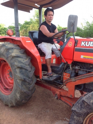 แทรกเตอร์คูโบต้า m5000 สถาพเยี่ยม เดิมๆทั้งคัน พร้อมใช้งาน ขายพร้อมผานดันหน้าและผานหลัง