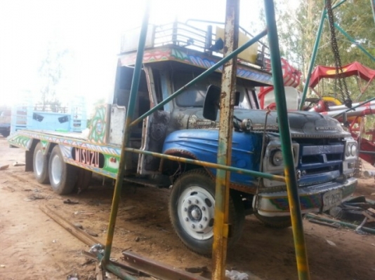 ขายเทรลเลอร์หัวยาว168แรง เครื่องดี แคชซีสวย สีสันสวยงาม มีบันไดไฮดรอลิกขึ้นรถเกี่ยว สภาพพร้อมใช้งาน เอกสารพร้อมโอน