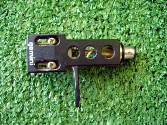 ขาย Headshell พร้อมหัว Technics 270C ไม่มีปลาย ขาย Headshell พร้อมหัว Technics 270C ไม่มีปลาย