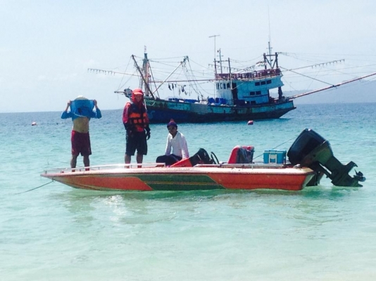 เรือแบสนอก Skeeter ยาว18.5 เครื่องSuzuki115 (ขายแล้ว ส่งไปนนทบุรีแล้วครับ)