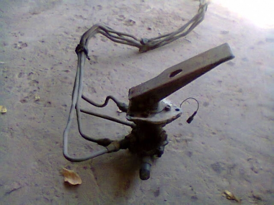 ขาเหยียบเบรคทิฟฟี่ hino fl3h ซื้อมานานแล้วไม่ได้ใช้ขาย2,500บาท