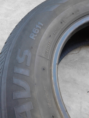 205/70R15 BRIDGASTONE DURAVIS R611  มีชุด 4 เส้น TEL.081-427-3941
