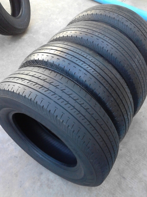 205/70R15 BRIDGASTONE DURAVIS R611  มีชุด 4 เส้น TEL.081-427-3941