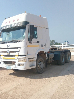 ขายรถหัวลาก HOWO Tractor truck 2011