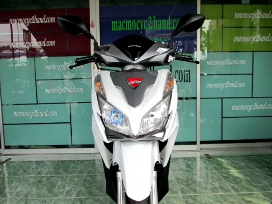 CLICK 125 i สีขาว รถเดือน ก.พ .ปี 56 ไมล์ 4356 พันโล  ของแถม 3 รายการ 34900