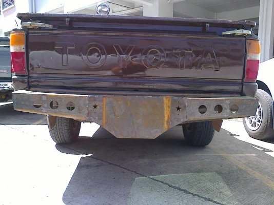 กันชนหลัง ทำจากเหล็กหนา