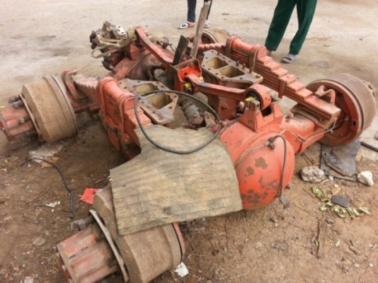 ท่านไดกำลังหาช่วงล่าง ISUZU DECA 240 สภาพสวย2เพลา พร้อมใช้งาน