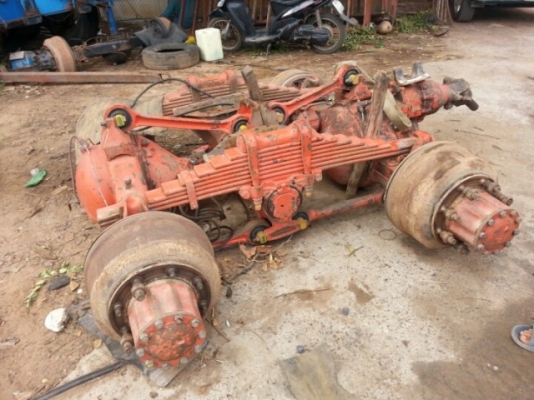 ท่านไดกำลังหาช่วงล่าง ISUZU DECA 240 สภาพสวย2เพลา พร้อมใช้งาน