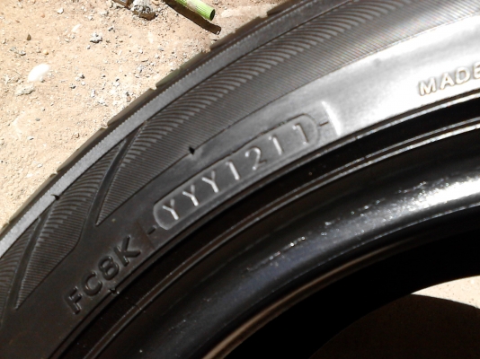 YOKOHAMA Earth-1 **ยางไม่เคยปะทั้ง 4 เส้น ถอดจาก BENZ TEL.081-427-3941