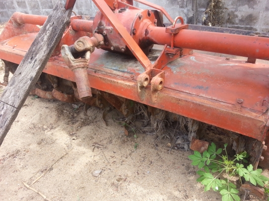 แชมป์ MX6055 4WD พร้อมโรตารี่โฮเวิด  ขายถูกๆ 195000 บาท