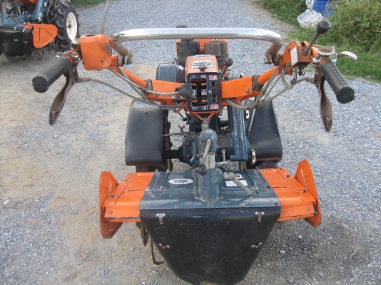 รถพรวนดินเดินตาม รถพรวนดินเดินตาม