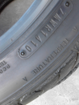 205/45R17 DUNLOP SP-SPORT LM703  มี 1 คู่  TEL.081-427-3941