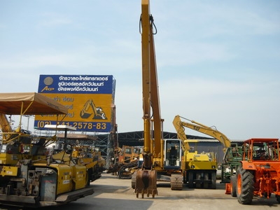 รถขุดบูมยาว Komatsu PC200-3 รถเก่านอก พร้อมใช้งาน เอกครบ จัดไฟแนนท์ได้