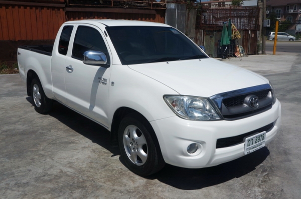 TOYOTA VIGO SMART CAB ปี 2010 ตัว TOP สุด ติด NGV หัวฉีด CAB เปิดได้ รถสวย เกียร์ AUTO เครื่องเดิมๆวิ่งดี ประหยัดสุดๆ ช่วงล่างแน่น ARIBAG คู่ หน้า เบรค ABS เบาะหนัง ล้อ MAX ภายในสภาพสวย สีสวย รถพร้อมใช้งาน จัดไฟแนนได้