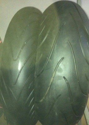 ขายยางมิชลิน 120/70/17 -190/55/17 ปี 2008  สภาพ 95 เปอร์เซ็นต์