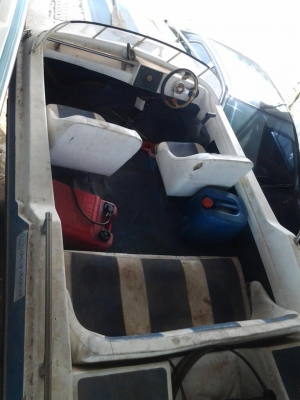 ขายเรือเร็วไฟเบอร์กาส 17 ฟุต เครื่องยามาฮา 85 แรง สภาพพร้อมใช้งานค่ะ ขายเรือเร็วไฟเบอร์กาส 17 ฟุต เครื่องยามาฮา 85 แรง สภาพพร้อมใช้งานค่ะ