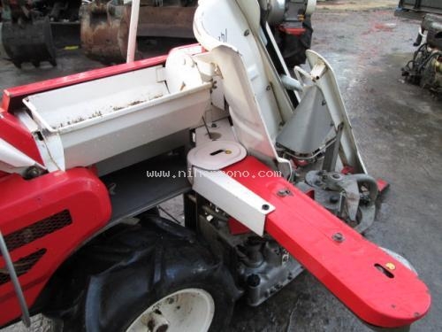 รถเกี่ยวข้าวเดินตาม!!!!รหัสสินค้า : 13001497  ยี่ห้อ : MITSUBISHI รุ่น : KB254