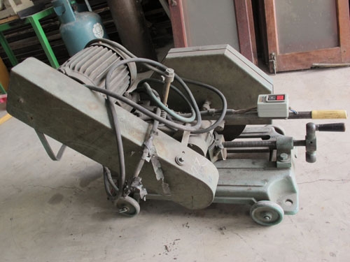 ขายตัดเหล็กวินเนอร์16นิ้ว สวยๆพร้อมใช้ มี2ตัวให้เลือก