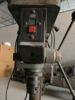 ขายสว่านแท่นREXONตัวใหญ่ไฟ220โวล์ล สวยๆ