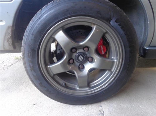 ขายล้อ r32gts 2 วง-gtr 2วง พร้อมยาง 1ชุด สวย